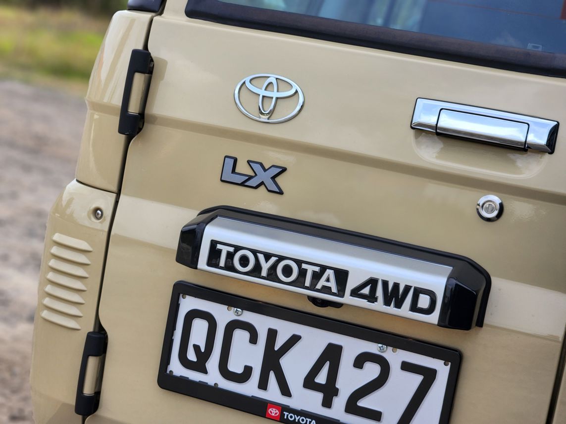 Toyota Land Cruiser 70.