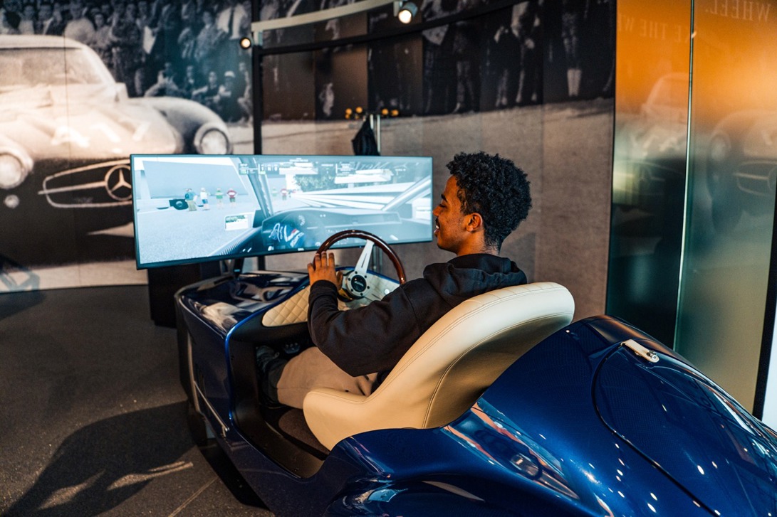 Mercedes-Benz museum driving simulator