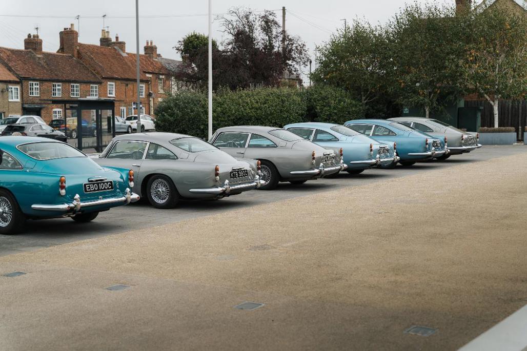 ASTON MARTIN OPENS AT NEWPORT PAGNELL - - Sell your car in 30min ASTON MARTIN OPENS AT NEWPORT PAGNELL - - Sell your car in 30min