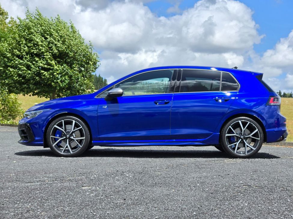 Volkswagen Golf R.