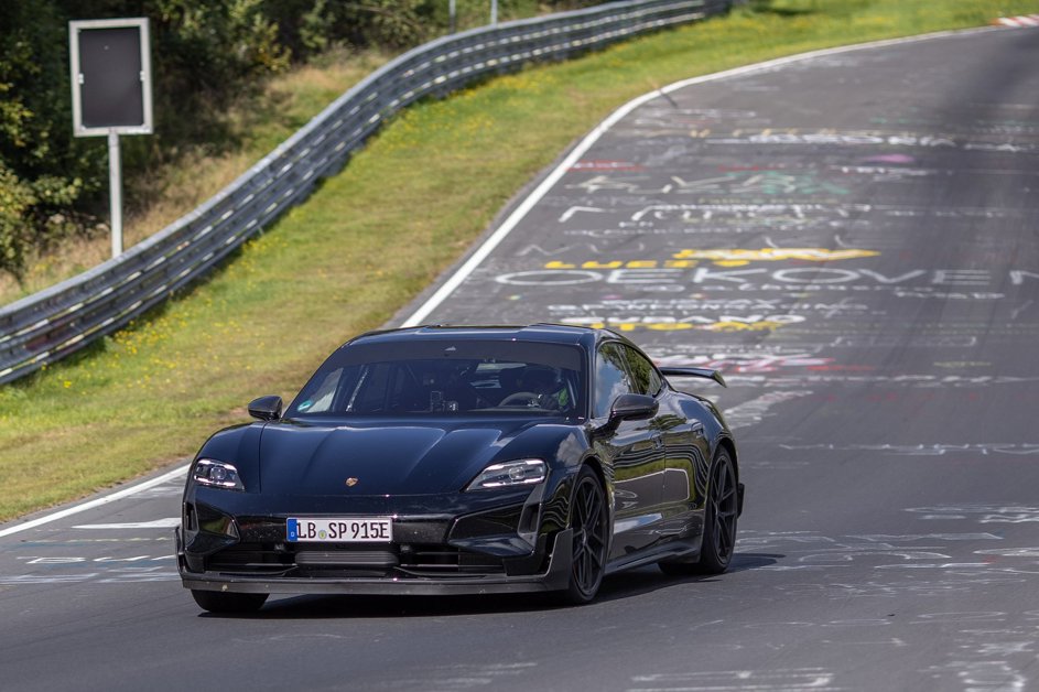 2024 Porsche Taycan Turbo GT
