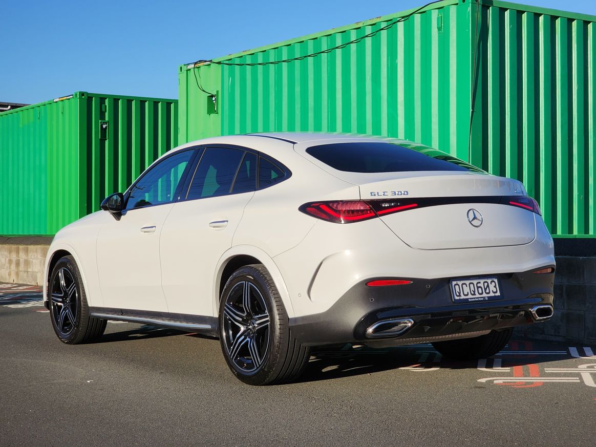 Mercedes-Benz GLC 300 coupe.