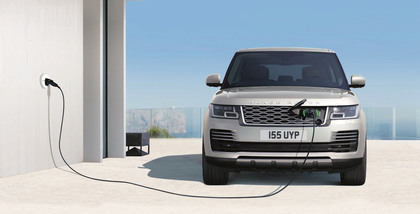 Sponsored: How the Range Rover PHEV redefines the SUV - Driven Car Guide