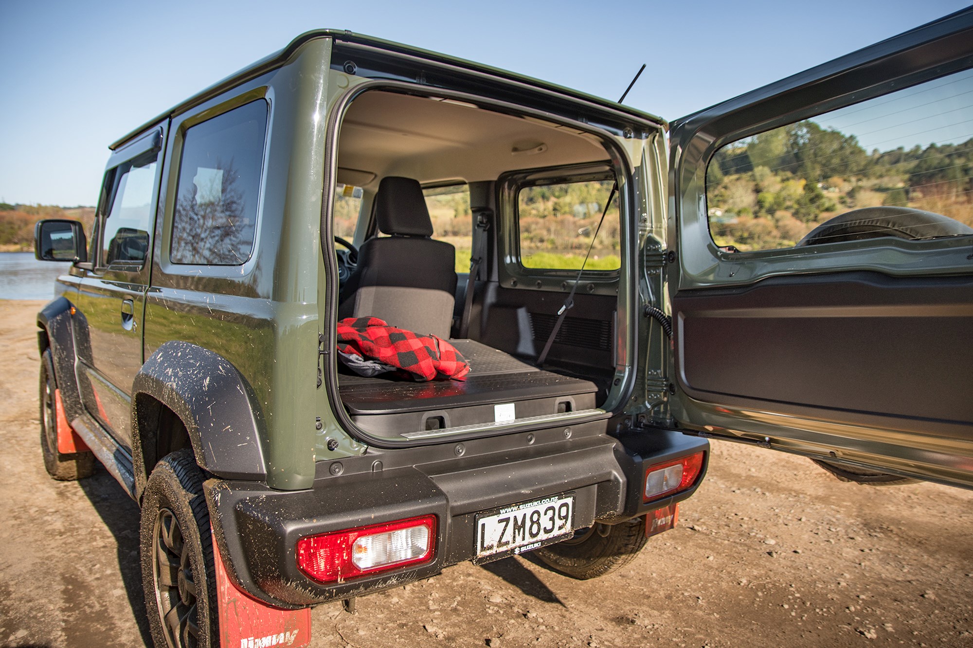 Suzuki jimny surfboard deals