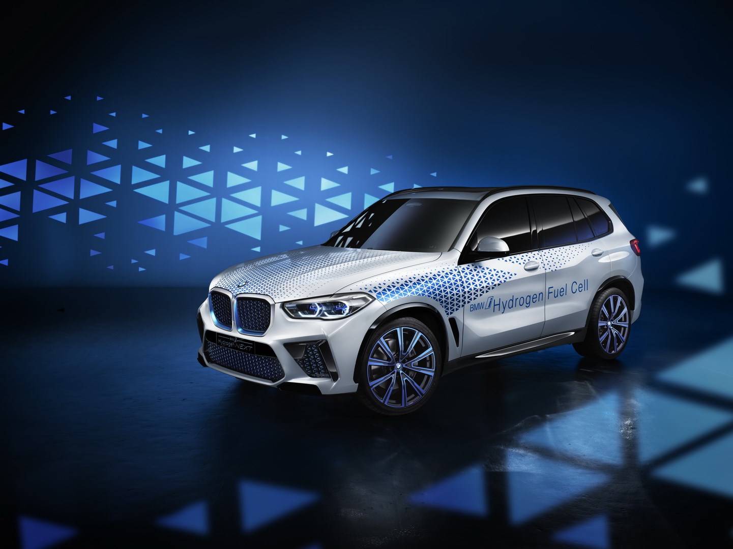 A look at BMW s first hydrogen powered SUV Driven Car Guide