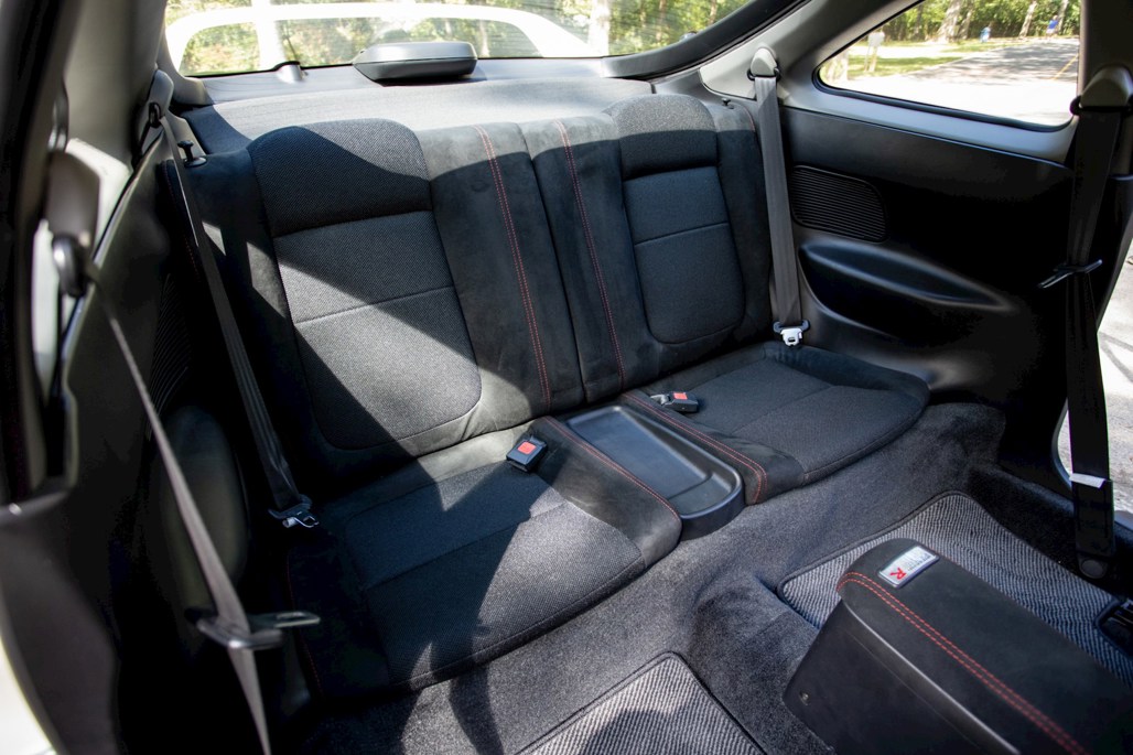 Integra Type R Inside 22-year-old Honda Integra Type R sells for jaw-dropping $130 - Driven ...