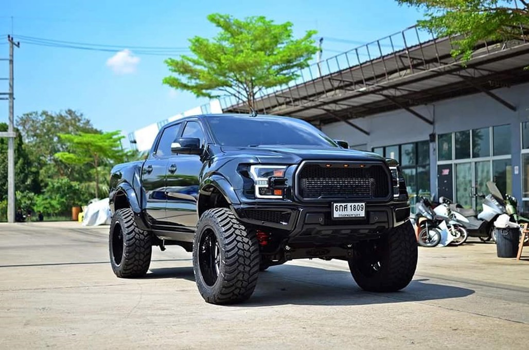 Turn your Ford Ranger into a F150 Raptor with this bold bod Driven