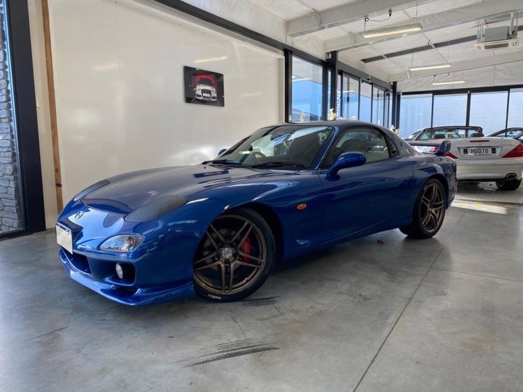 Sales Spotlight: 1999 Mazda RX-7 - Driven Car Guide