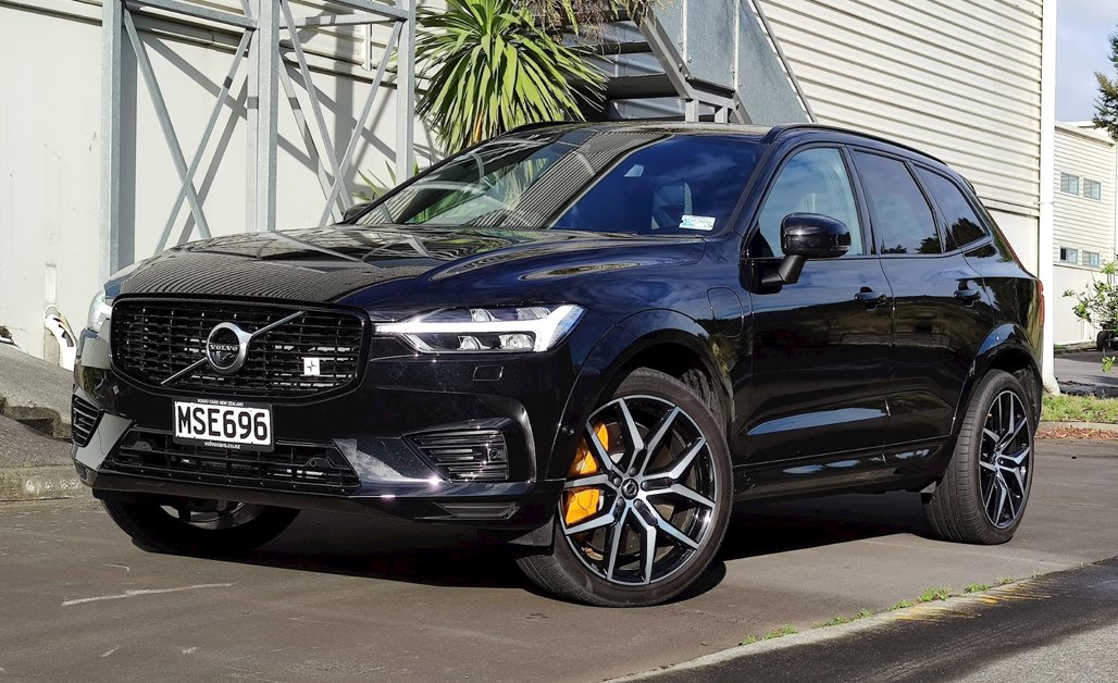 Volvo XC60 T8 Polestar Engineered on test it’s a hard charg Driven