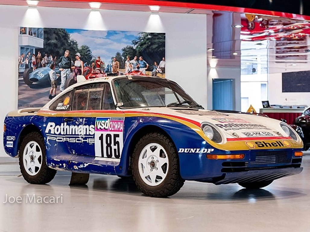 Rothmans Porsche Saudi Arabian Porsche 911 GT3 RS Gets Porsche 959