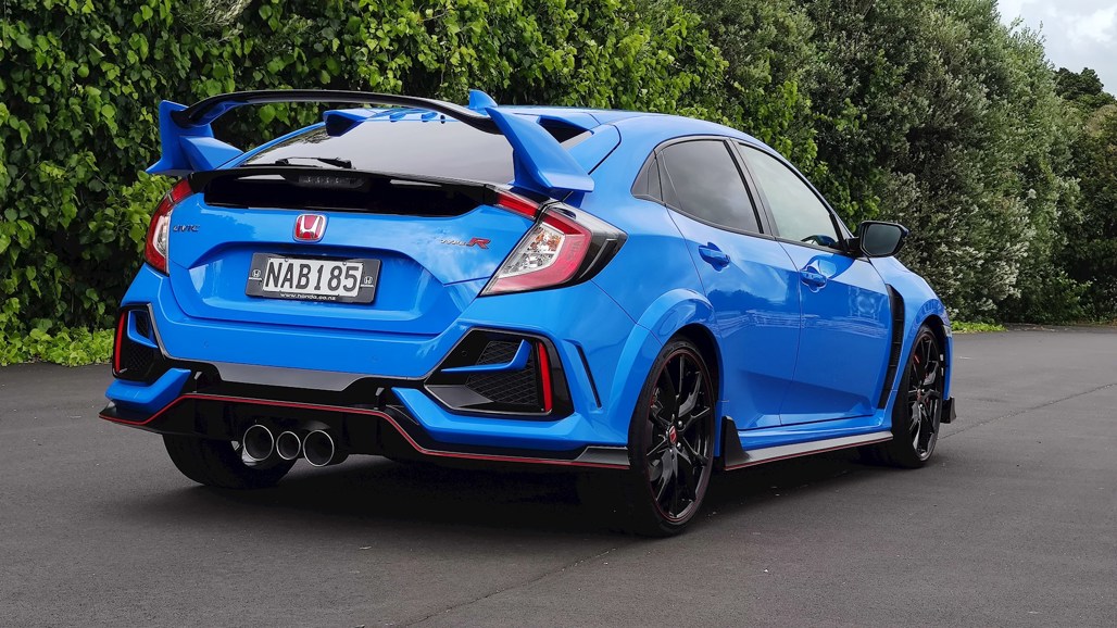2021 Type R on test: giving Honda's hot hatch some stick - Driven Car Guide