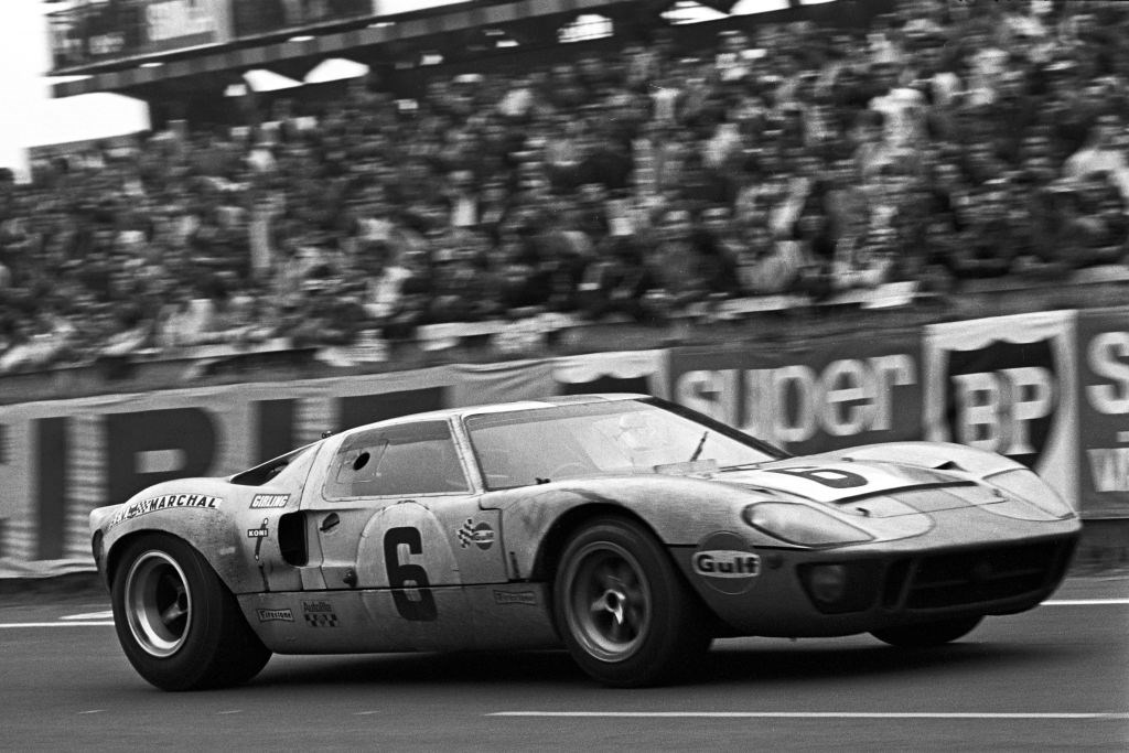 Watch: Is this the greatest livery of all time? - Driven Car Guide