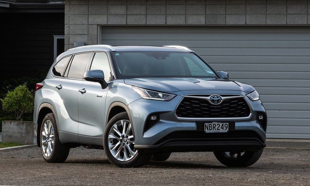 Toyota Highlander Limited ZR review: hybrid, American style - Driven ...