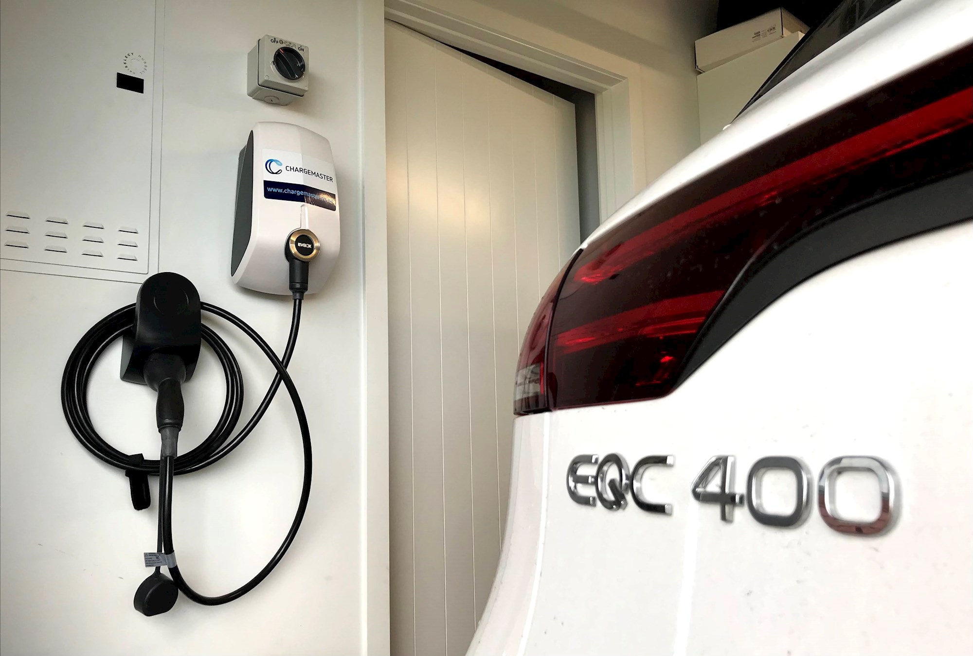 Charging a plug in clearance hybrid at home