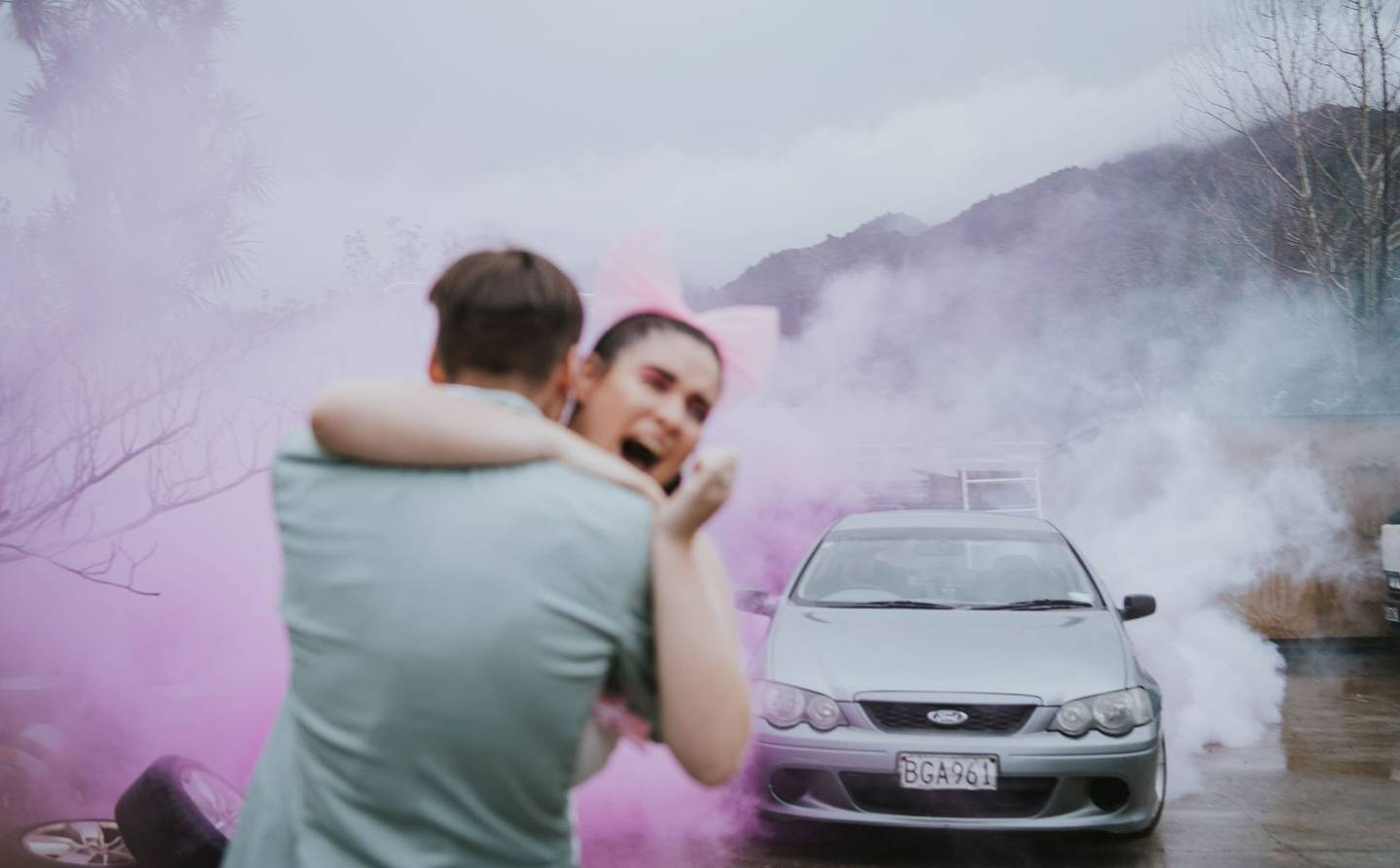 Watch Te Aroha gender reveal burnout goes viral Driven Car Guide