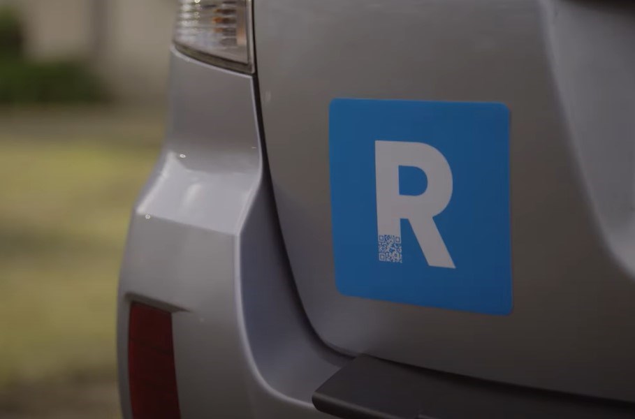 Aussie company launches 'R plates' to help drivers return to Driven Car Guide