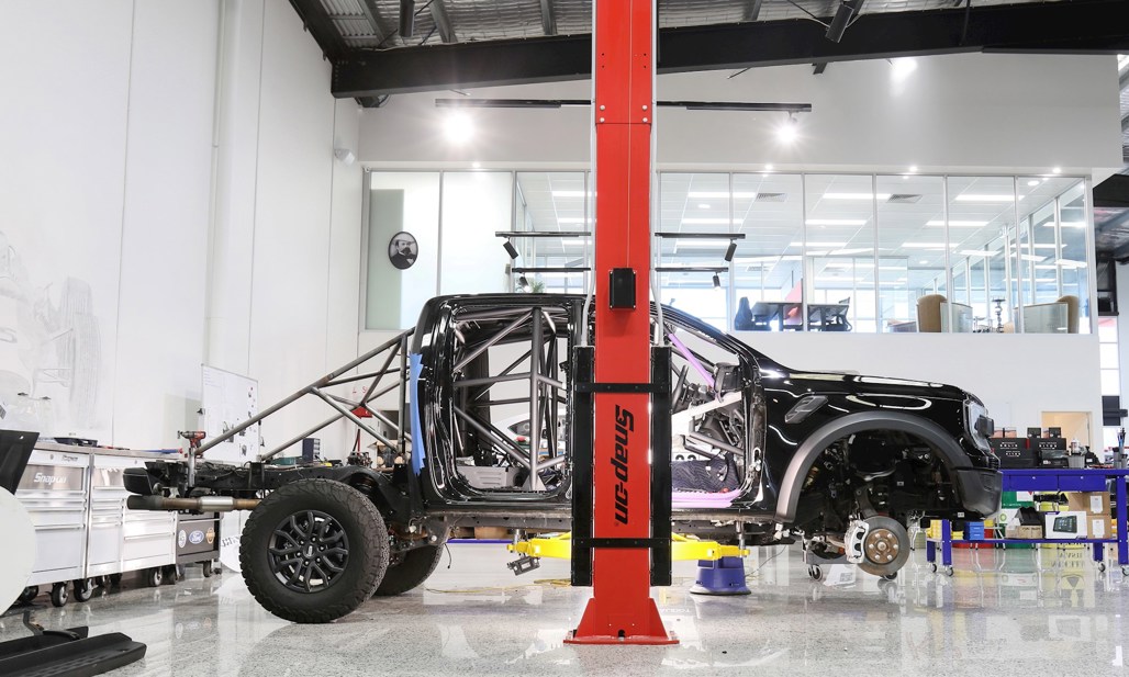 Ford Ranger Raptor in Baja mode: ute global racing debut, bu - Driven ...