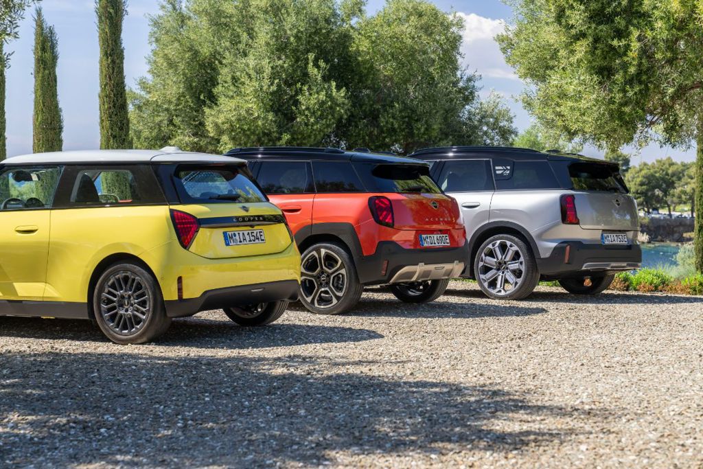 Mini Cooper hatch, Aceman and Countryman.