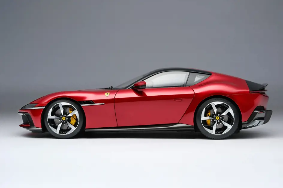 Ferrari 12Cilindri scale model