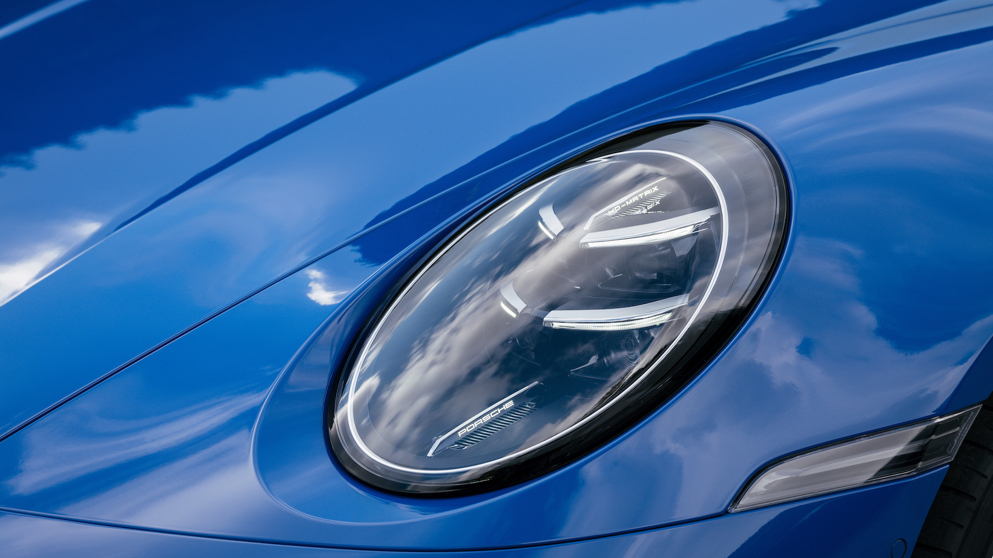 Porsche 911 T-Hybrid.
