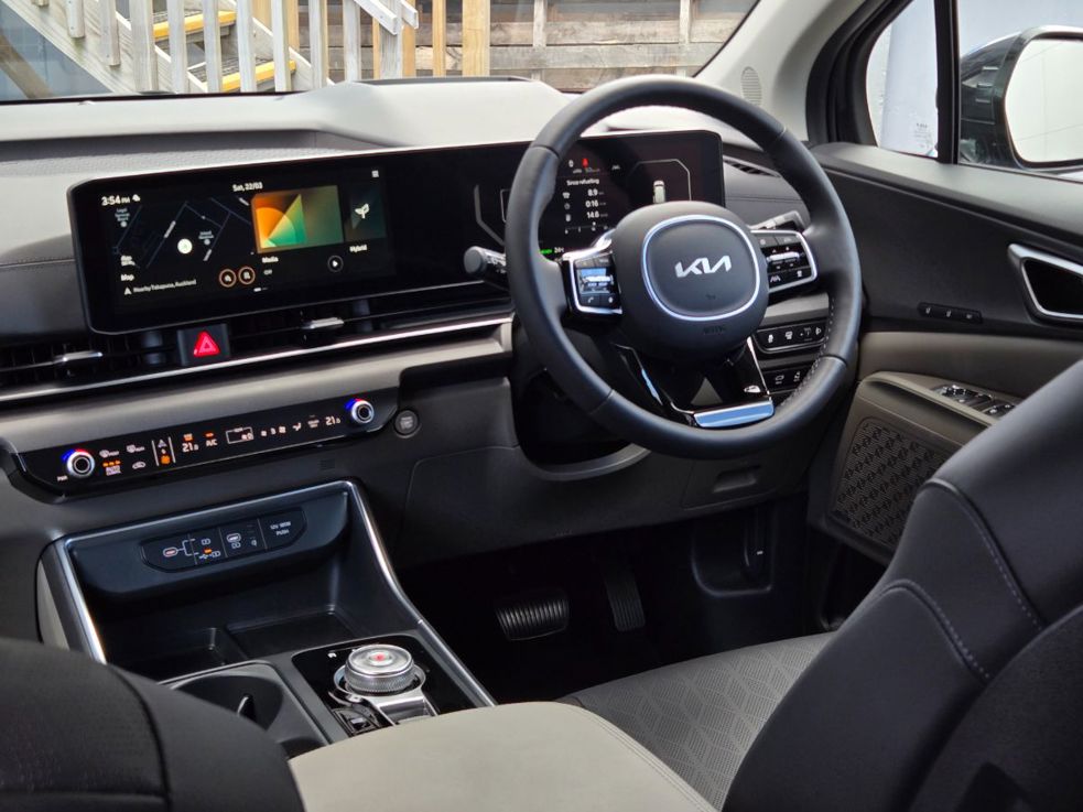 Kia Carnival Water hybrid.