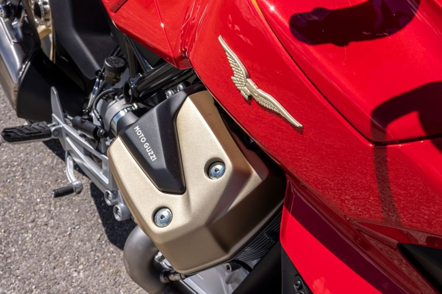 Moto Guzzi Mandello V100.