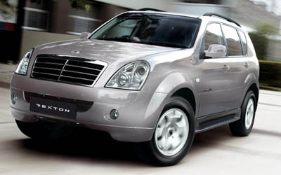 A SSANGYONG REXTON II vehicle