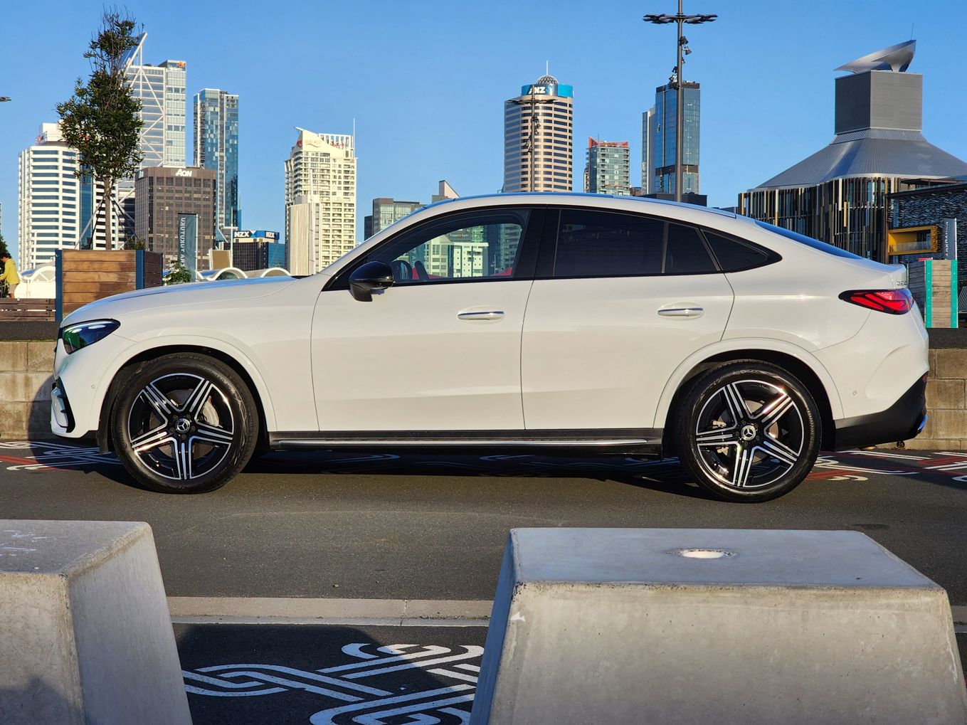 Mercedes-Benz GLC 300 coupe.