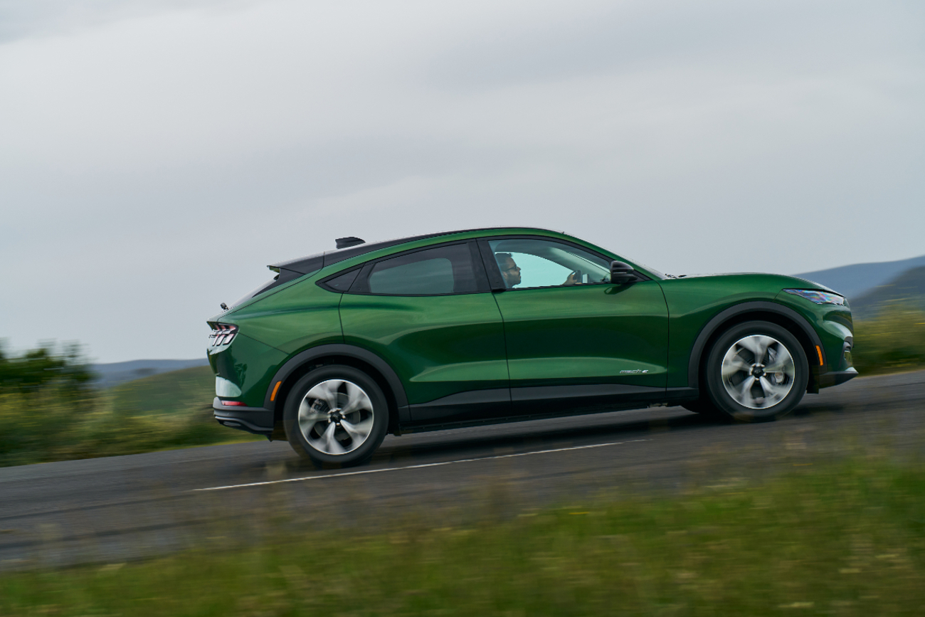 Ford Mustang Mach-E Select.