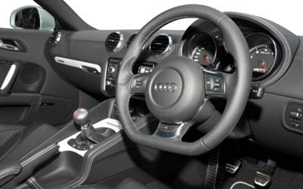 AUDI TT 2017 3-Door Sedan 3CO-4 TT RS_