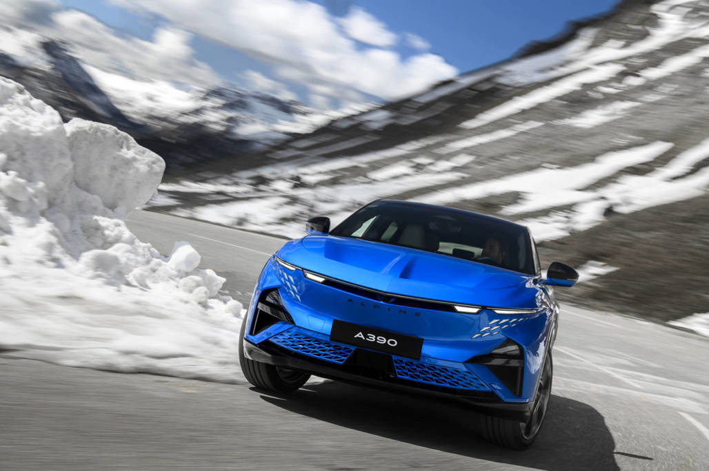 Alpine Alpine A390 revealed: all-electric sport fastback channels A110 spirit ...