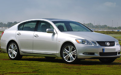 A LEXUS GS430 vehicle