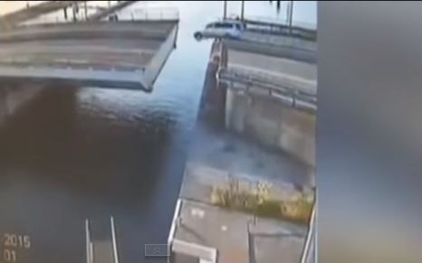 Drawbridge Jump Dutch driver tries to jump drawbridge with predictable resul - Driven ...