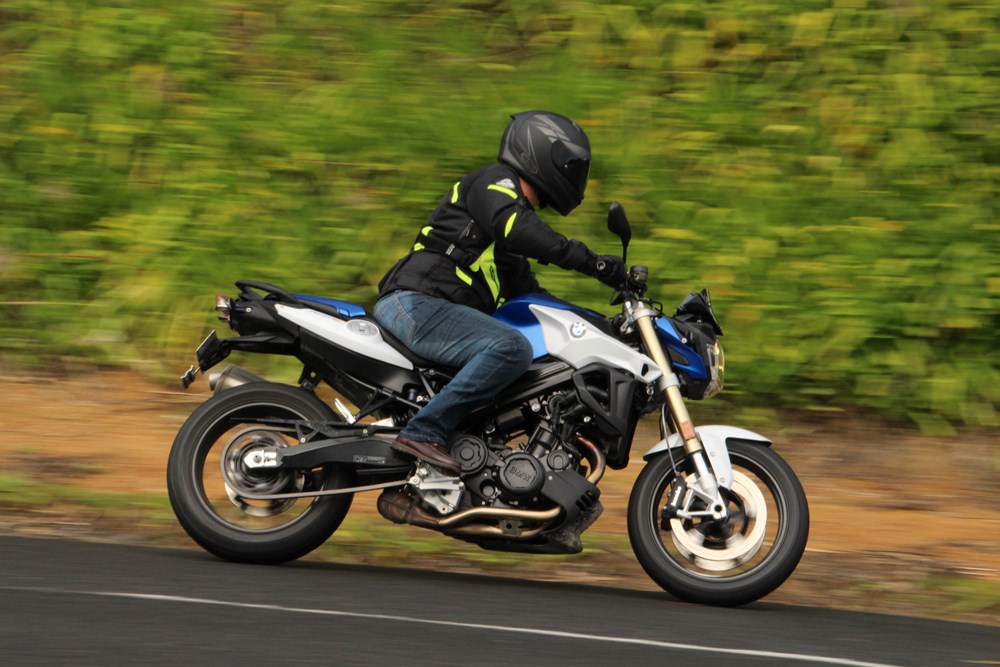 BMW F800R proudly shows sporty side - Driven Car Guide
