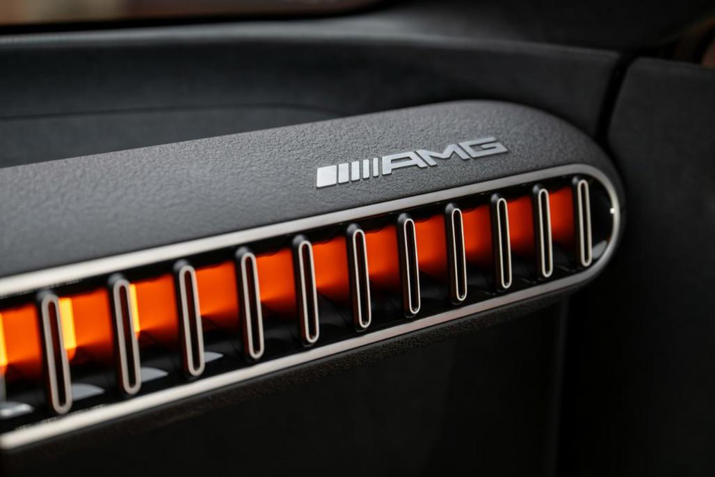 Amg Tech Mercedes-AMG's Concept AMG GT XX packs serious tech under throwback ...