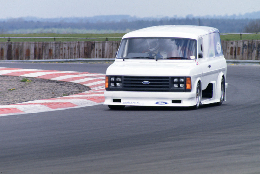 Ford SuperVan 2 1984