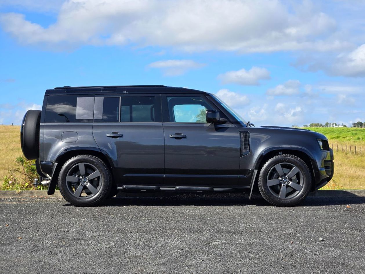Land Rover Defender 110 425 Edition.