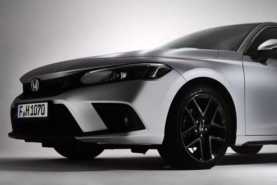 Honda Civic e:HEV Silveriest Silver