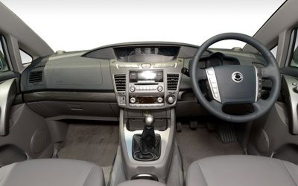 SSANGYONG STAVIC 2016 5-Door People Mover
