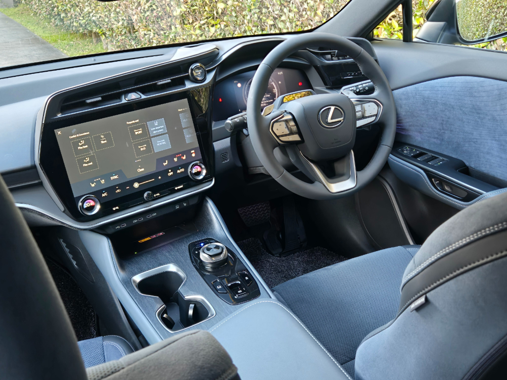Lexus RZ 500e Dynamic.