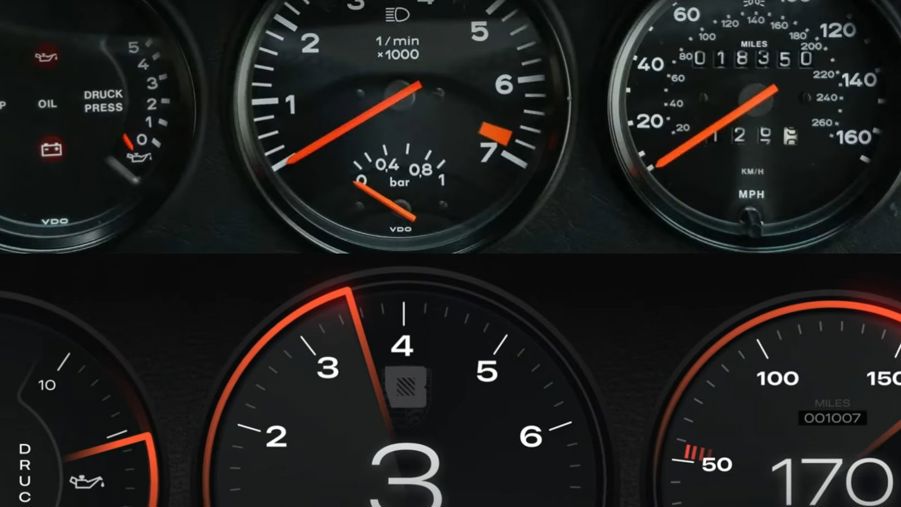 930 Porsche 911 Turbo gauges Apple CarPlay