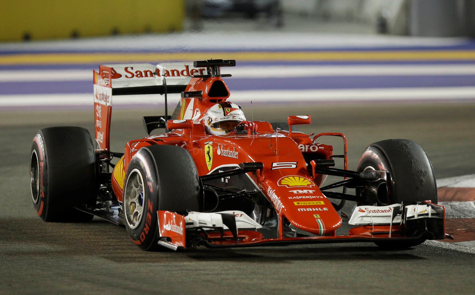 Vettel rolls back the years - Driven Car Guide