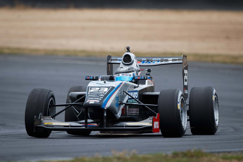 Jason Smyth Racing Driver Motorsport: Allure of US trip calls bold kiwis - Driven Car Guide