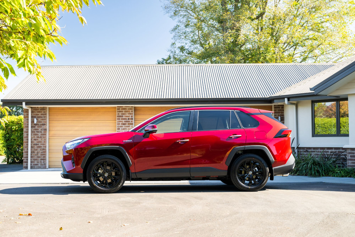 Toyota RAV4.