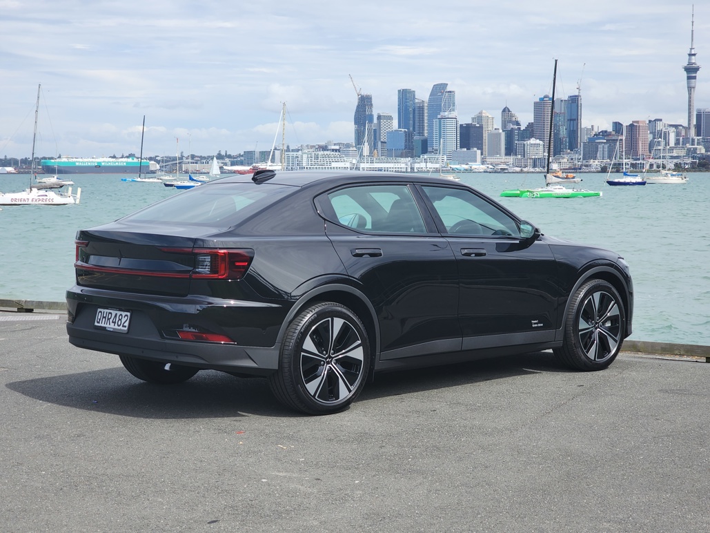 Polestar 2 Long Range RWD.