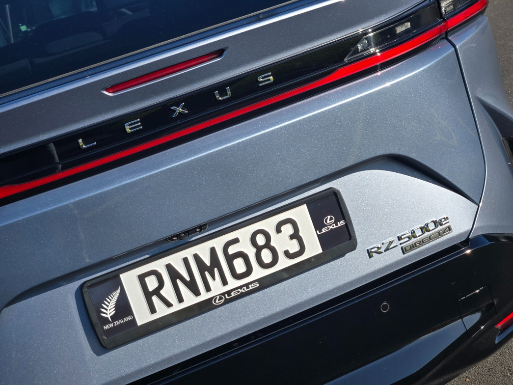 Lexus RZ 500e Dynamic.