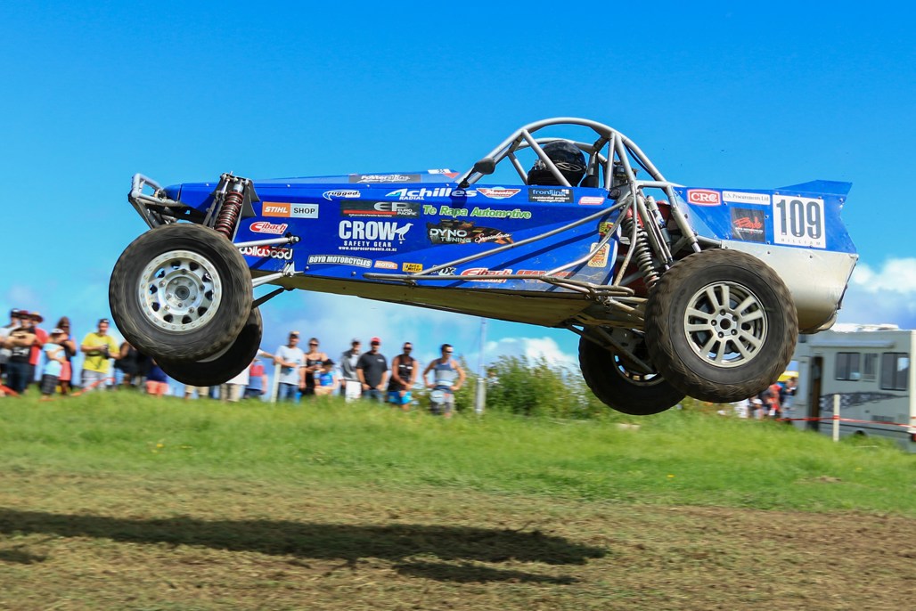 Outshouring Racing Spectactular start of offroad racing championship in Mangawh - Driven ...