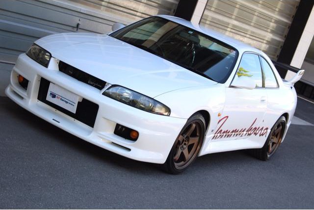 A 90s JDM dream: Nissan Skyline Tommykaira R33 GT-R - Driven Car Guide