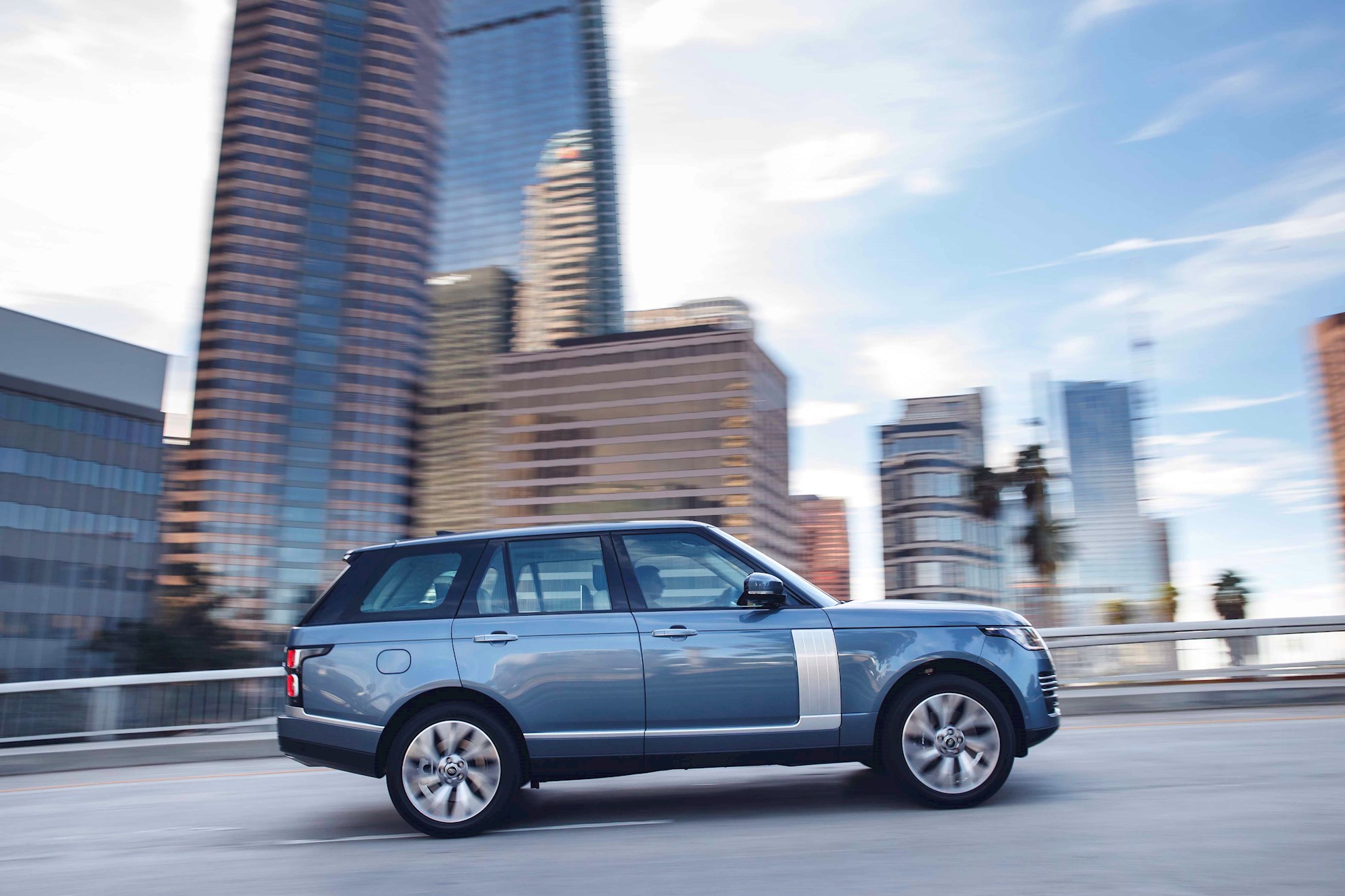 Road Test: Range Rover's luxury hybrid - Driven Car Guide
