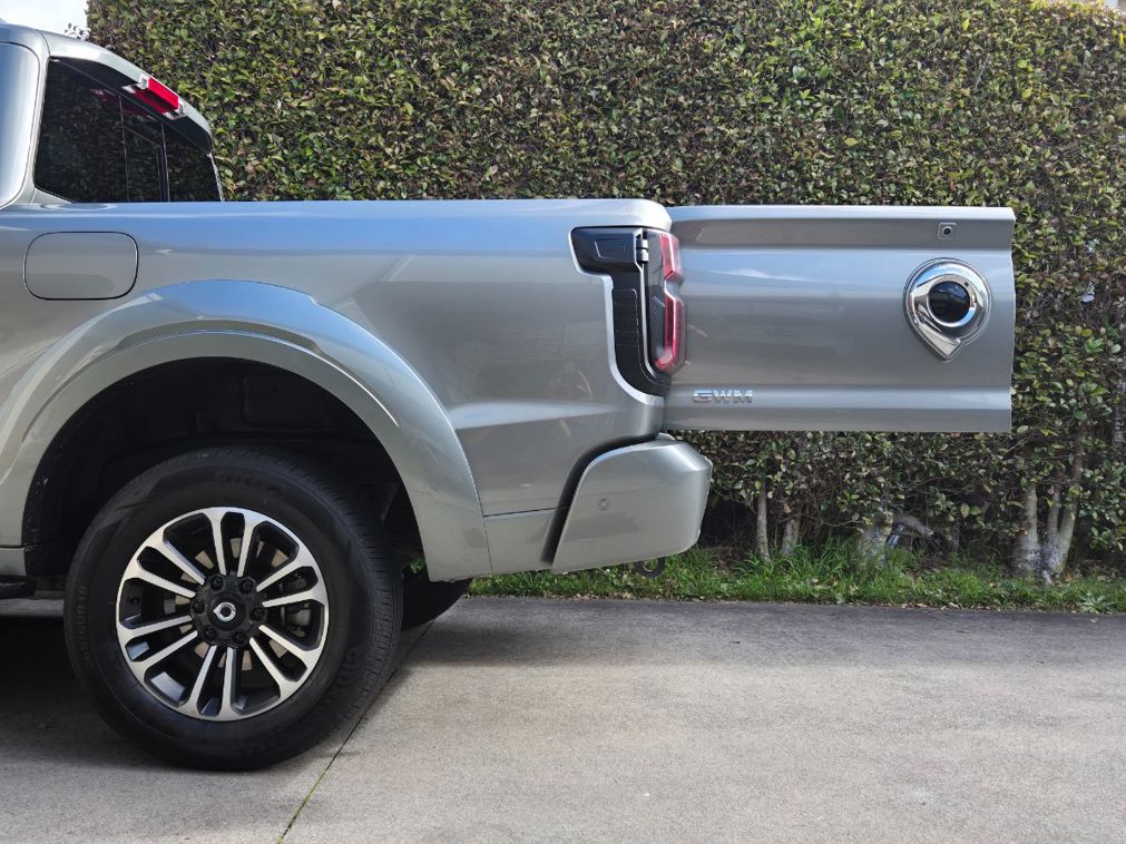 GWM Cannon Alpha Ultra hybrid.